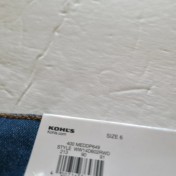 NWT Nine west women's denim Bermuda Shorts size 6 - Picture 5 of 11